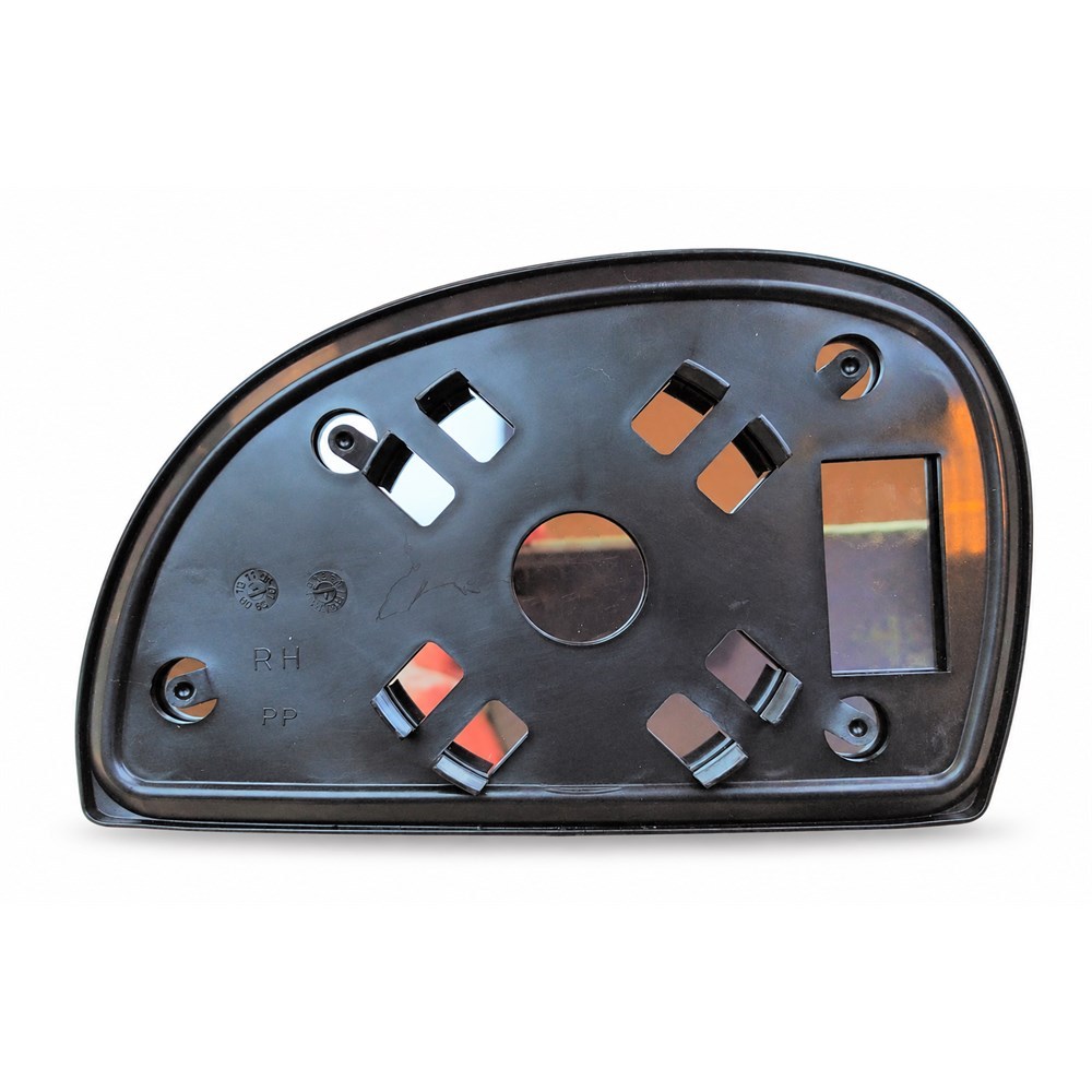 hyundai-accent-2003-2006-sag-dikiz-ayn-e1d14b.jpg