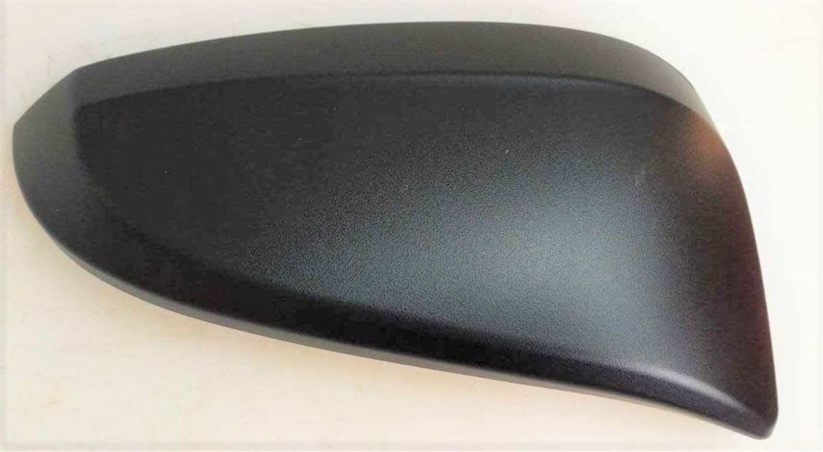 KAPAK TOYOTA HILUX REVO 2015- SİYAH KAPAK SİNYALLİ TİP SAĞ