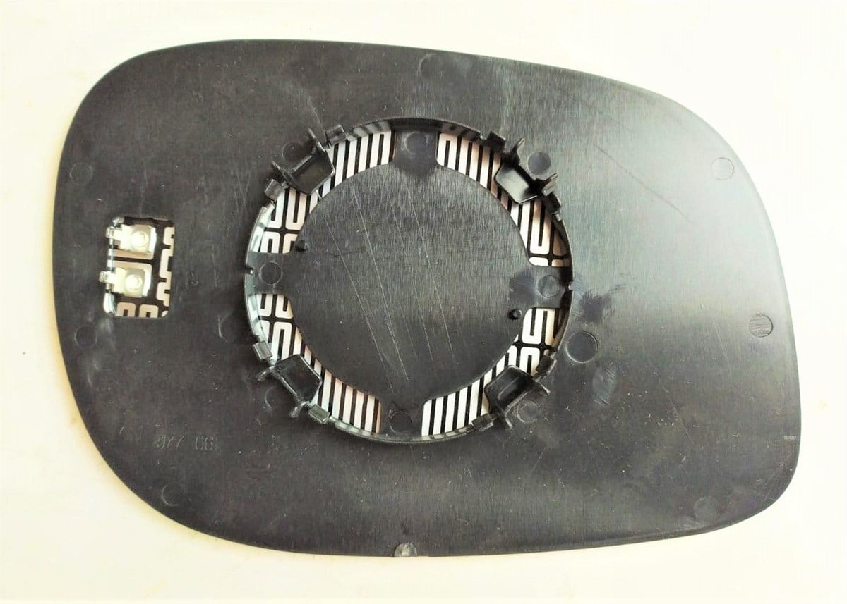 Cam Land Rover Freelander 2000-2006 Isıtmalı Sol