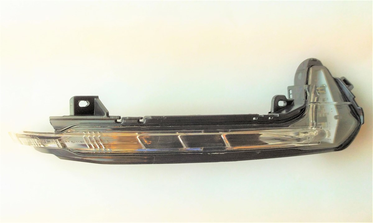 Sinyal Audi A6 2018-Sağ