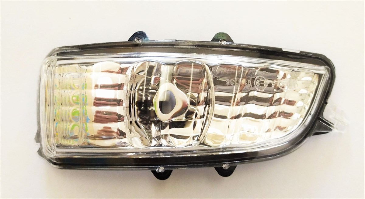 Sinyal Volvo V40 2012-Ampullü Tip Sol