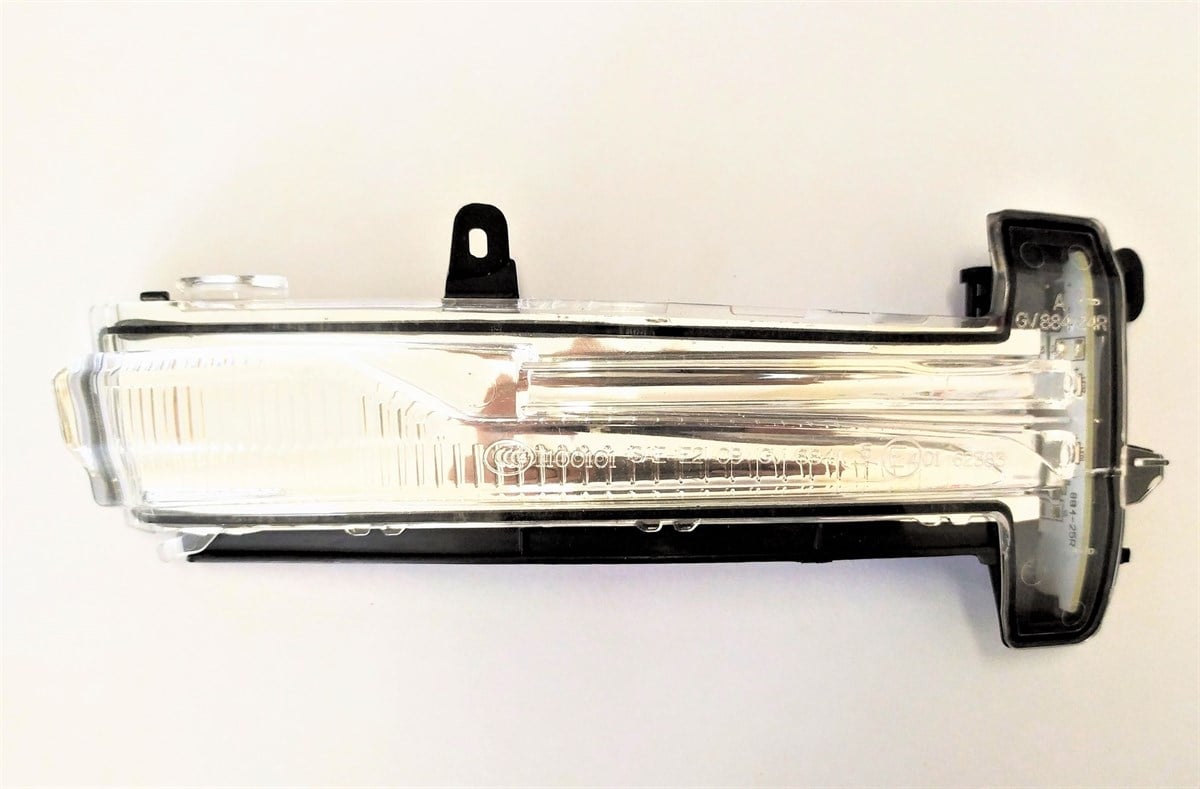 Sinyal Volvo XC60 2014-2017 Sağ