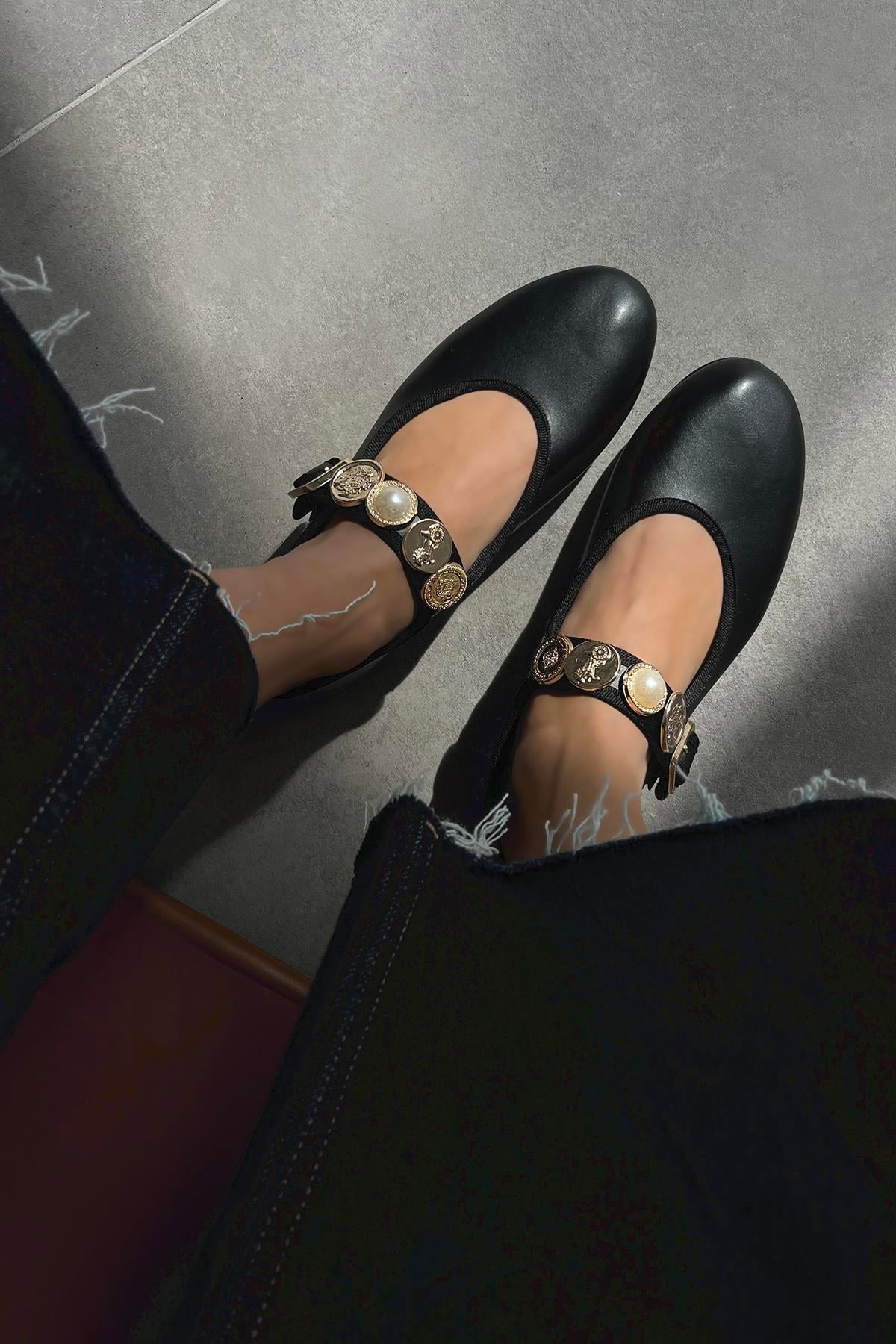 Leonardo Kadın  Aksesuar  Detay  Deri Babet Siyah