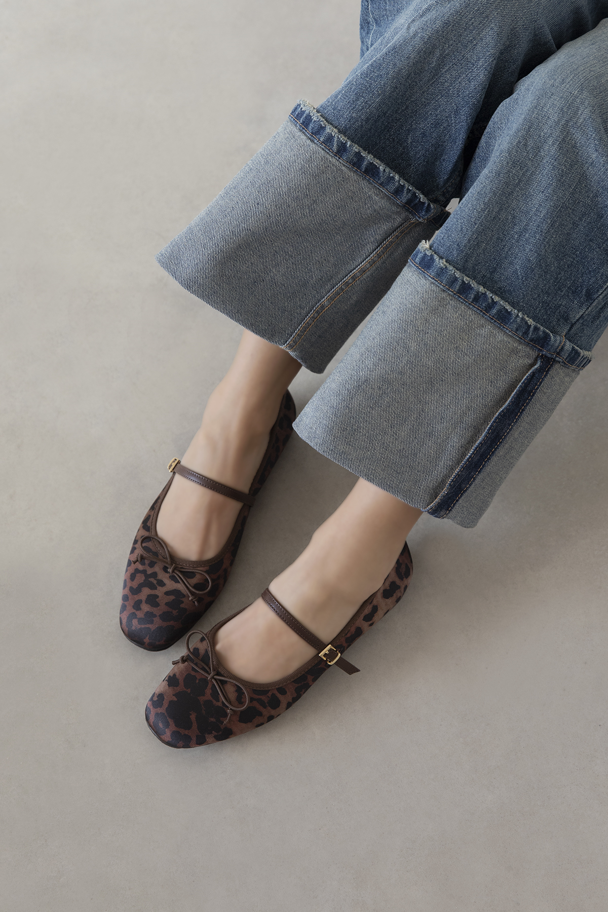 Maxy Kadın Fiyonk Detay Saten Babet Leopar