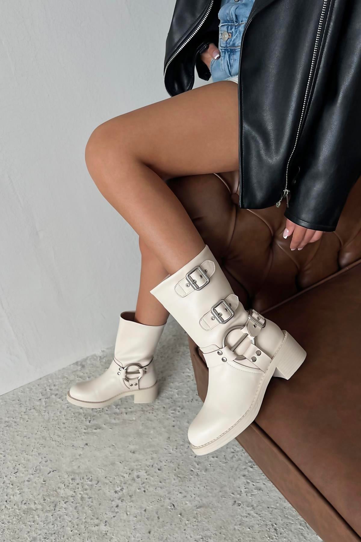 Senya  Kadın  Aksesuar Detay  Deri Bot Bej