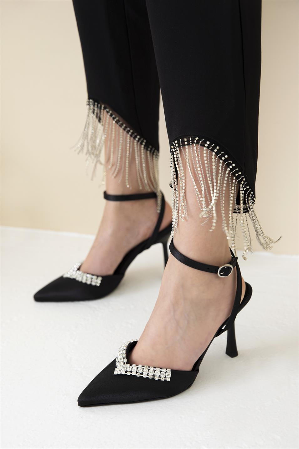 Adelya Kadın Taş  Detay Topuklu Saten   Ayakkabı Siyah
