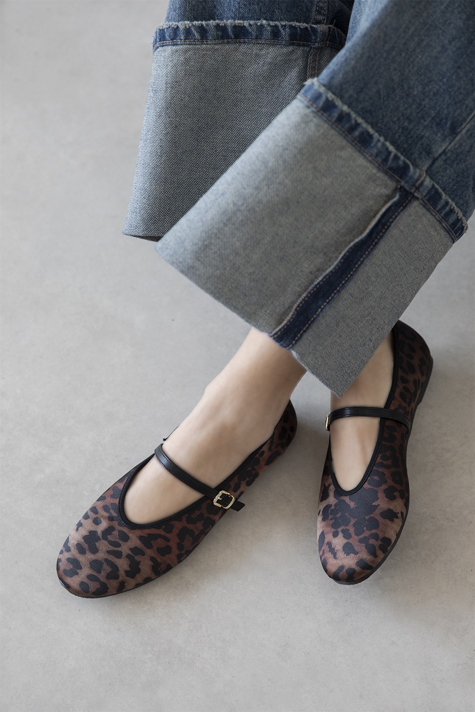 Ava Kadın Saten Babet Leopar