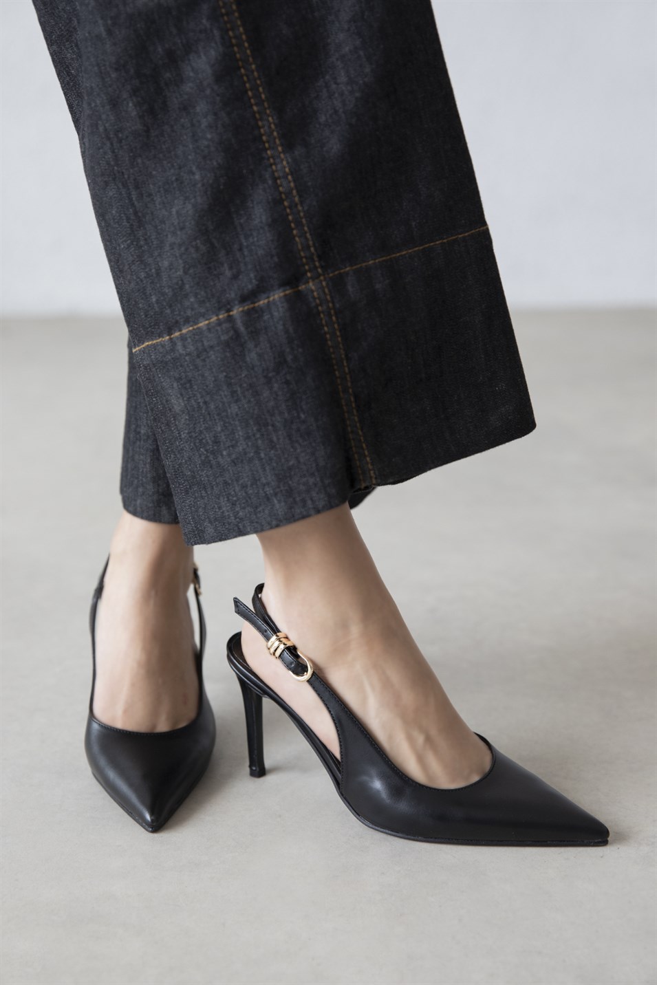 Flora Kadın Topuklu Deri Ayakkabı Siyah