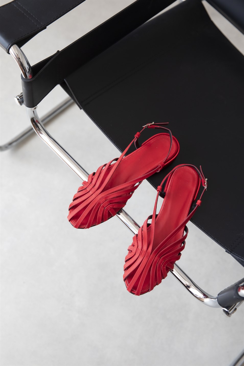 Lester Kadın Biyeli Saten Babet Kırmızı
