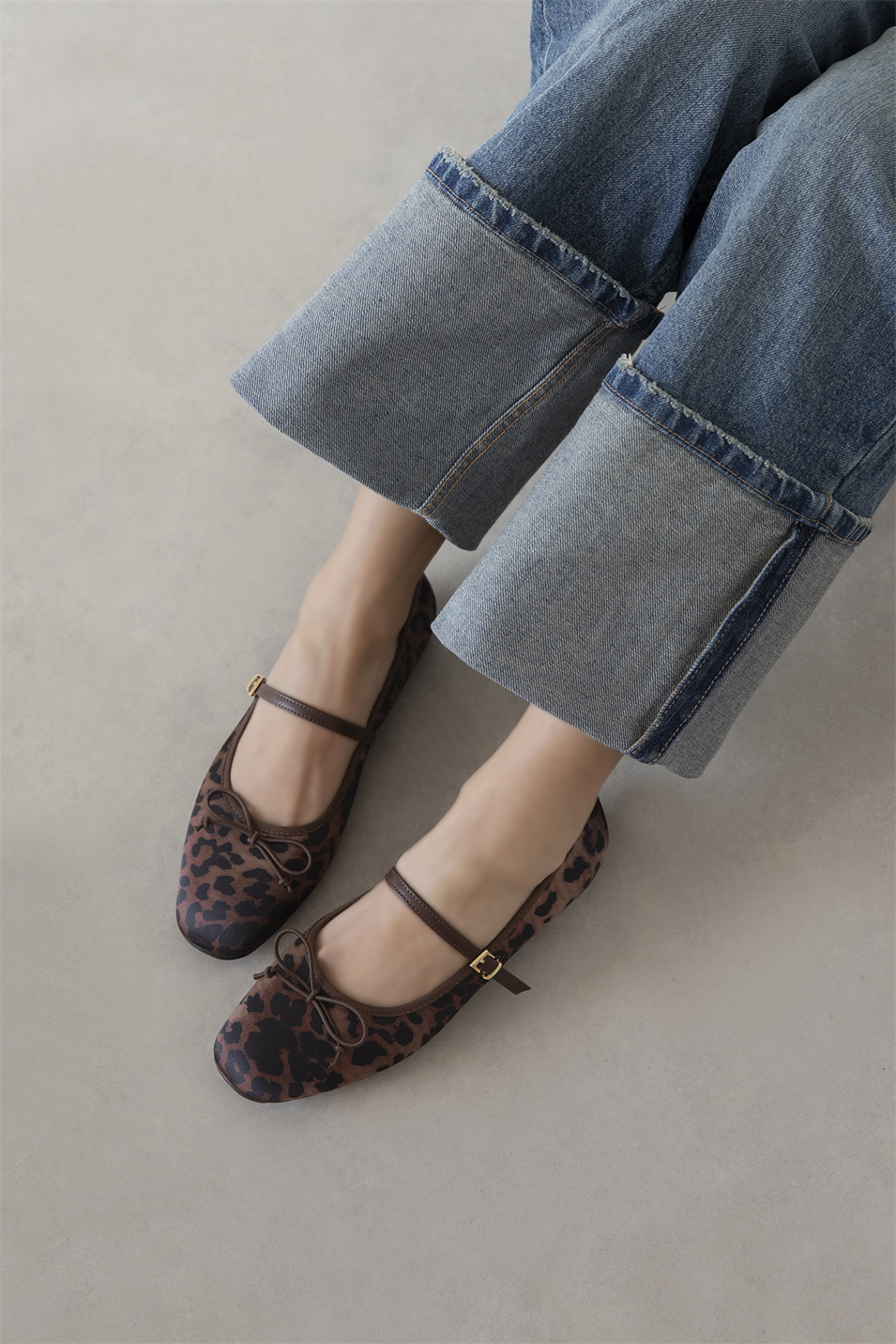 Maxy Kadın Fiyonk Detay Saten Babet Leopar