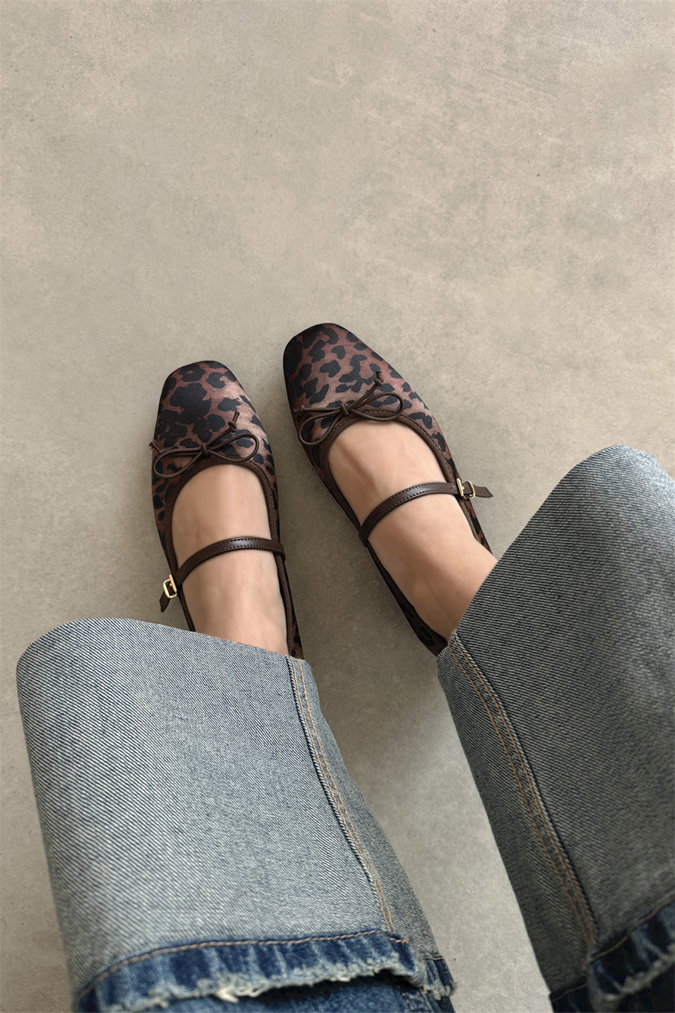 Maxy Kadın Fiyonk Detay Saten Babet Leopar