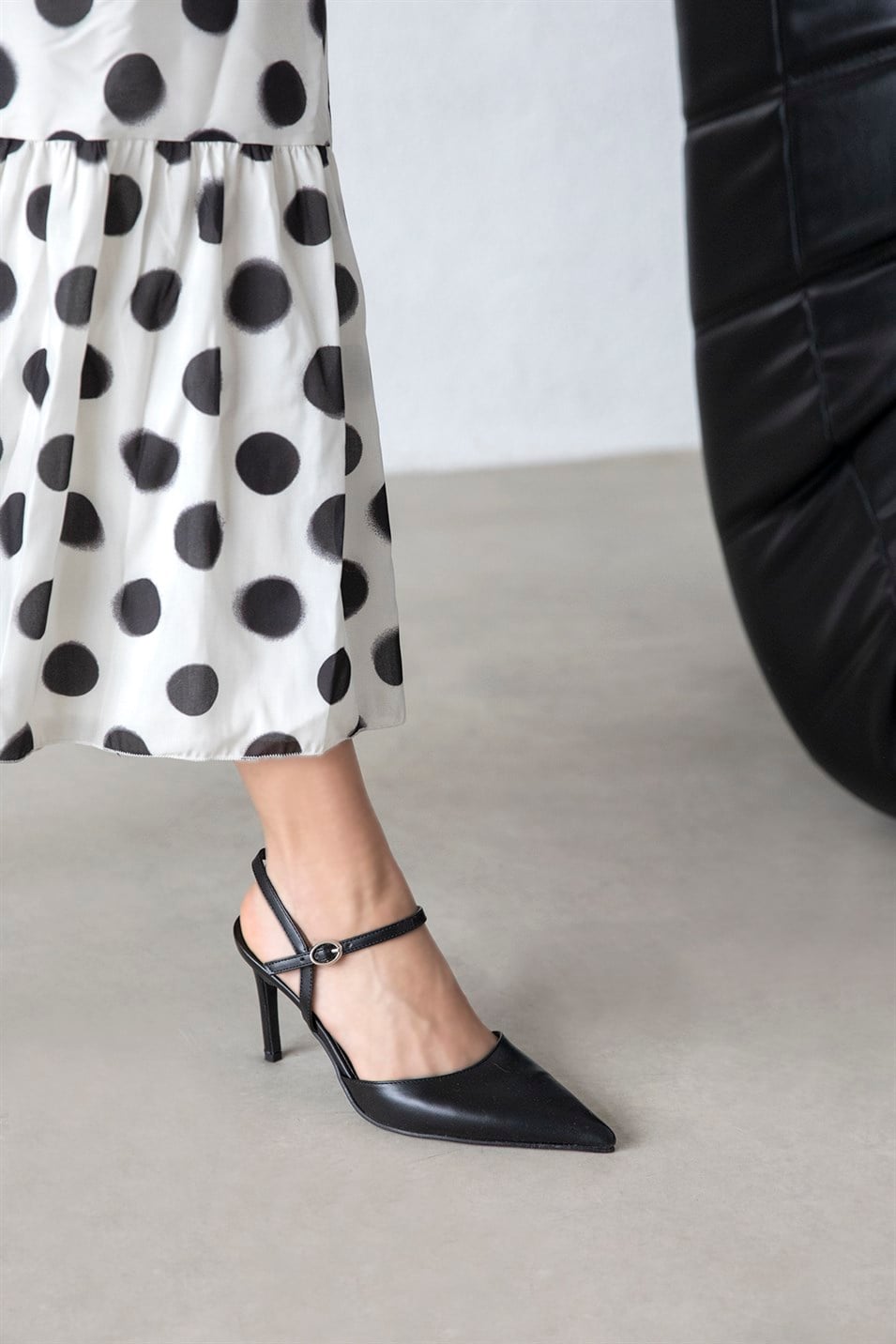 Stella Kadın Topuklu Kırışık Deri Ayakkabı Siyah