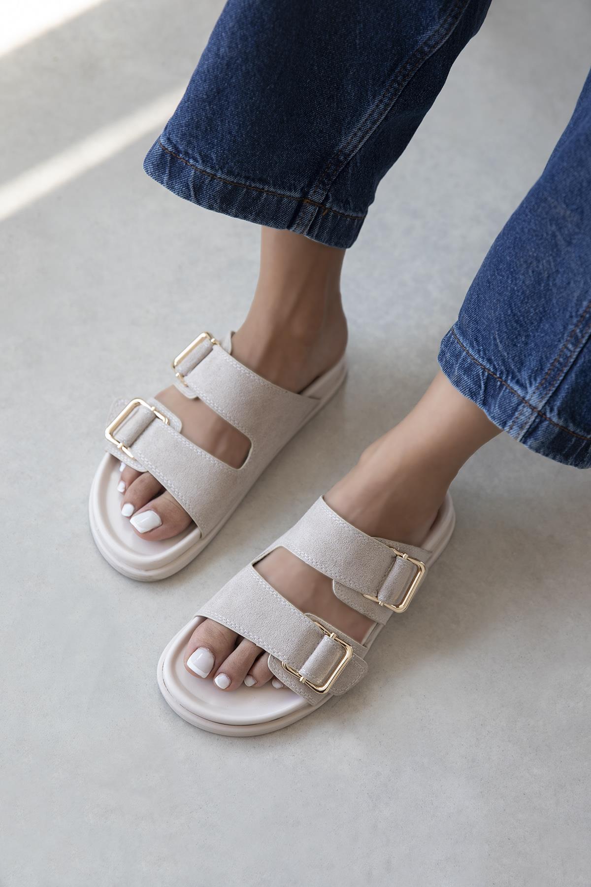 Axel Kadın Toka Detay Günlük Konfor Süet Terlik Bej