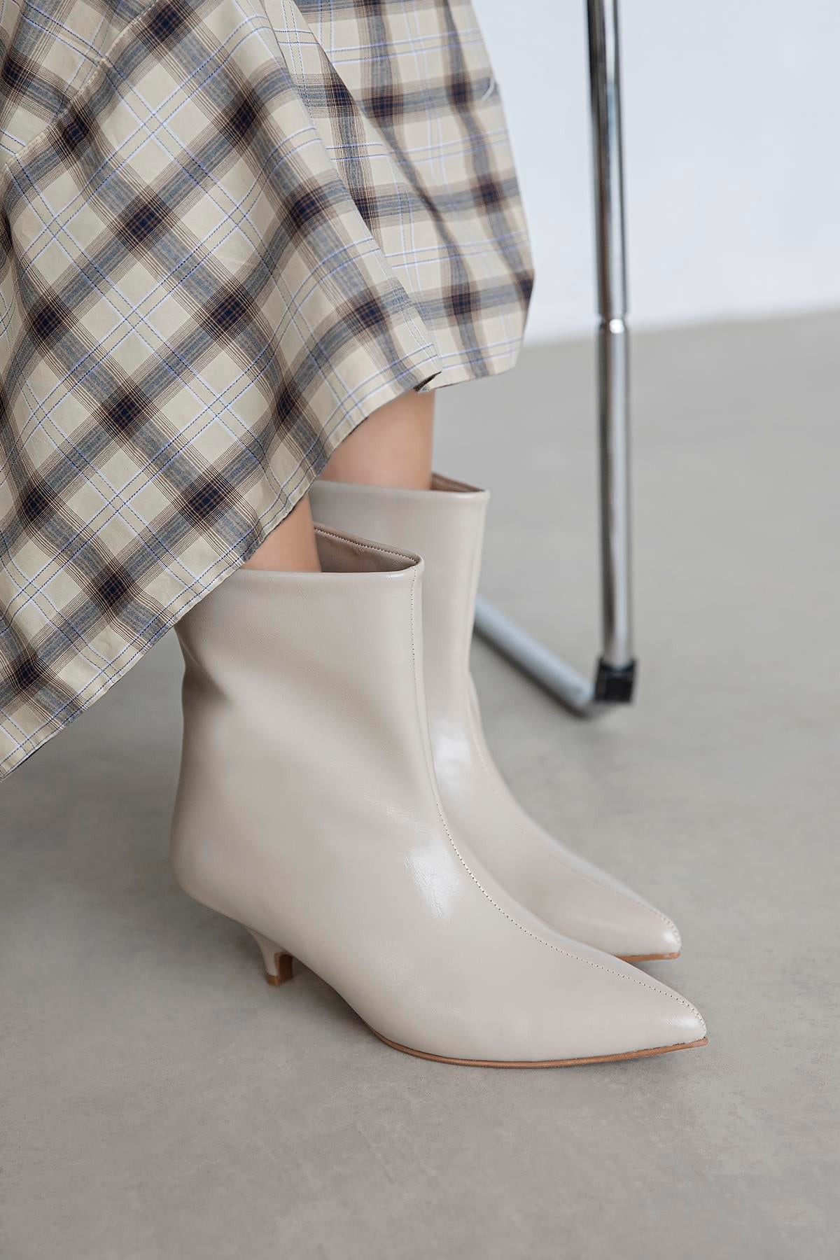 Bella Kadın Pino Ökçe Kırışık Deri Bot Bej