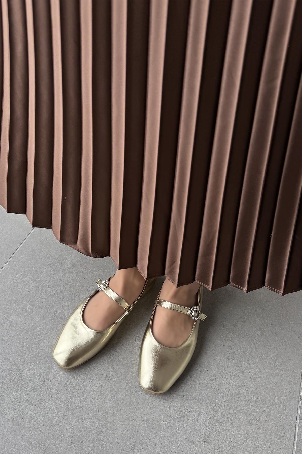 Berny  Kadın  Kemer  Detay  Deri  Babet Altın