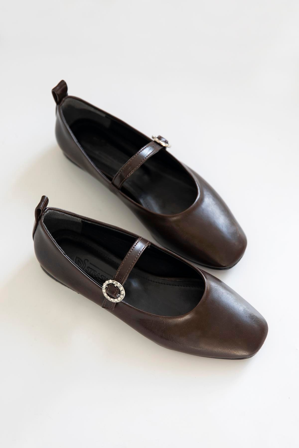 Berny Kadın Kemer Detay Kırışık  Deri  Babet Kahve