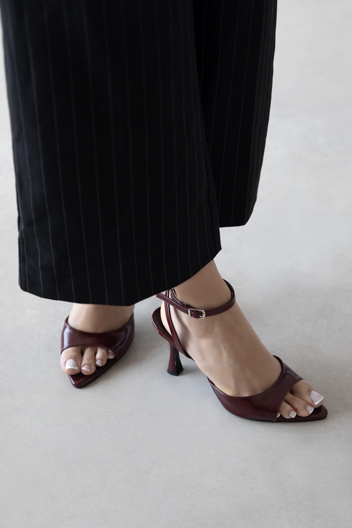 Boris Kadın Topuklu  Kırışık Deri Sandalet Bordo