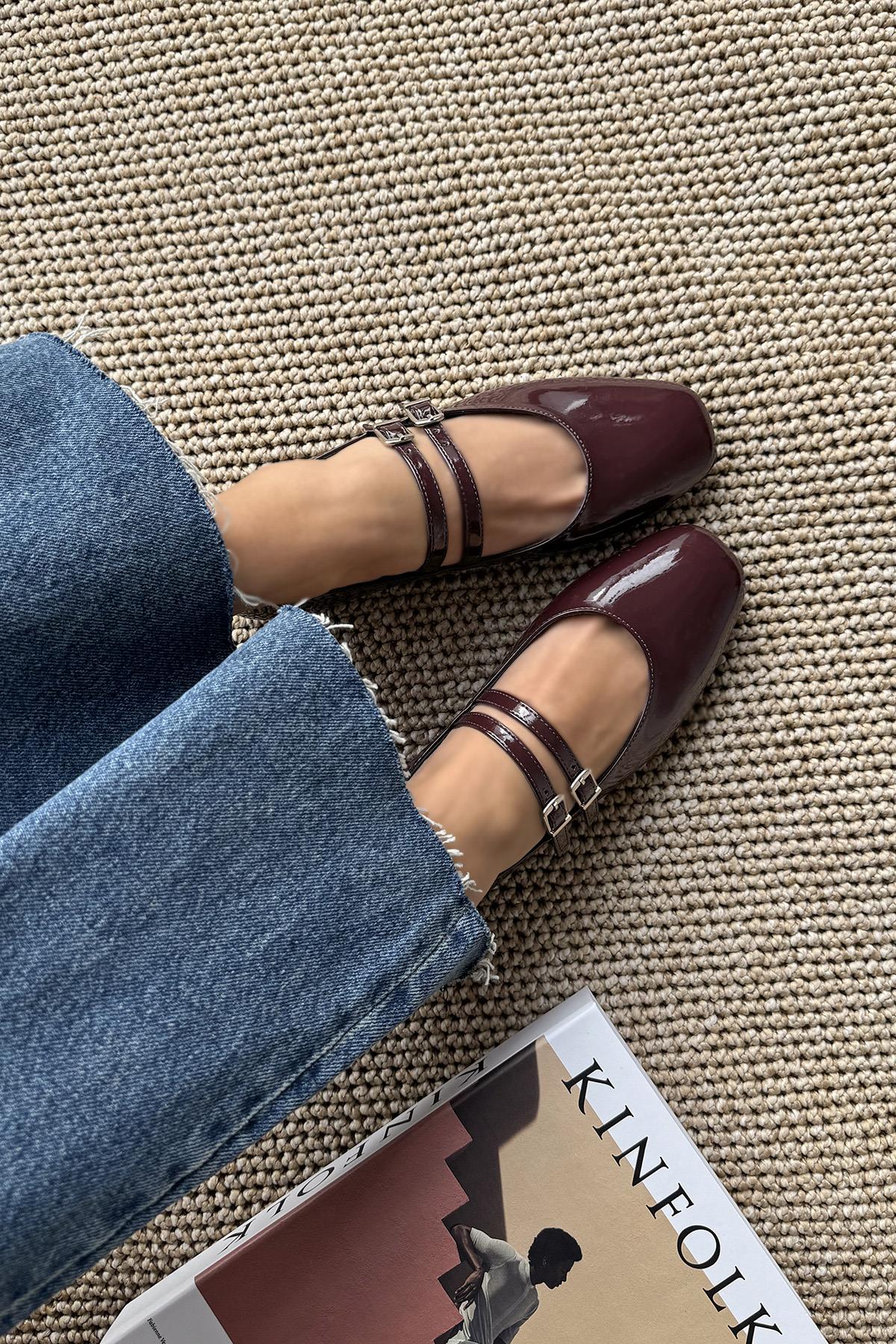 Elvira   Kadın  Kemer  Detay  Rugan  Babet Bordo