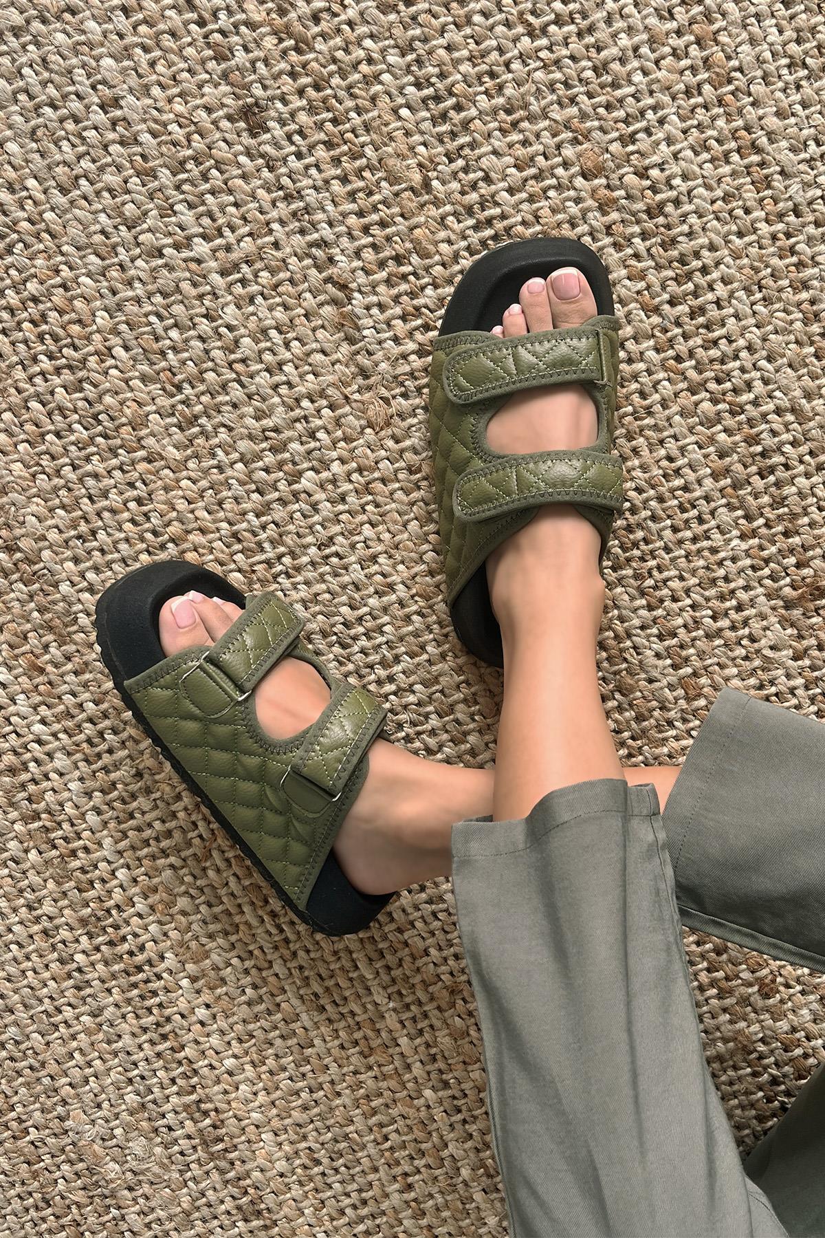 Flex  Kadın  Kapitone Detay  Günlük Terlik Haki