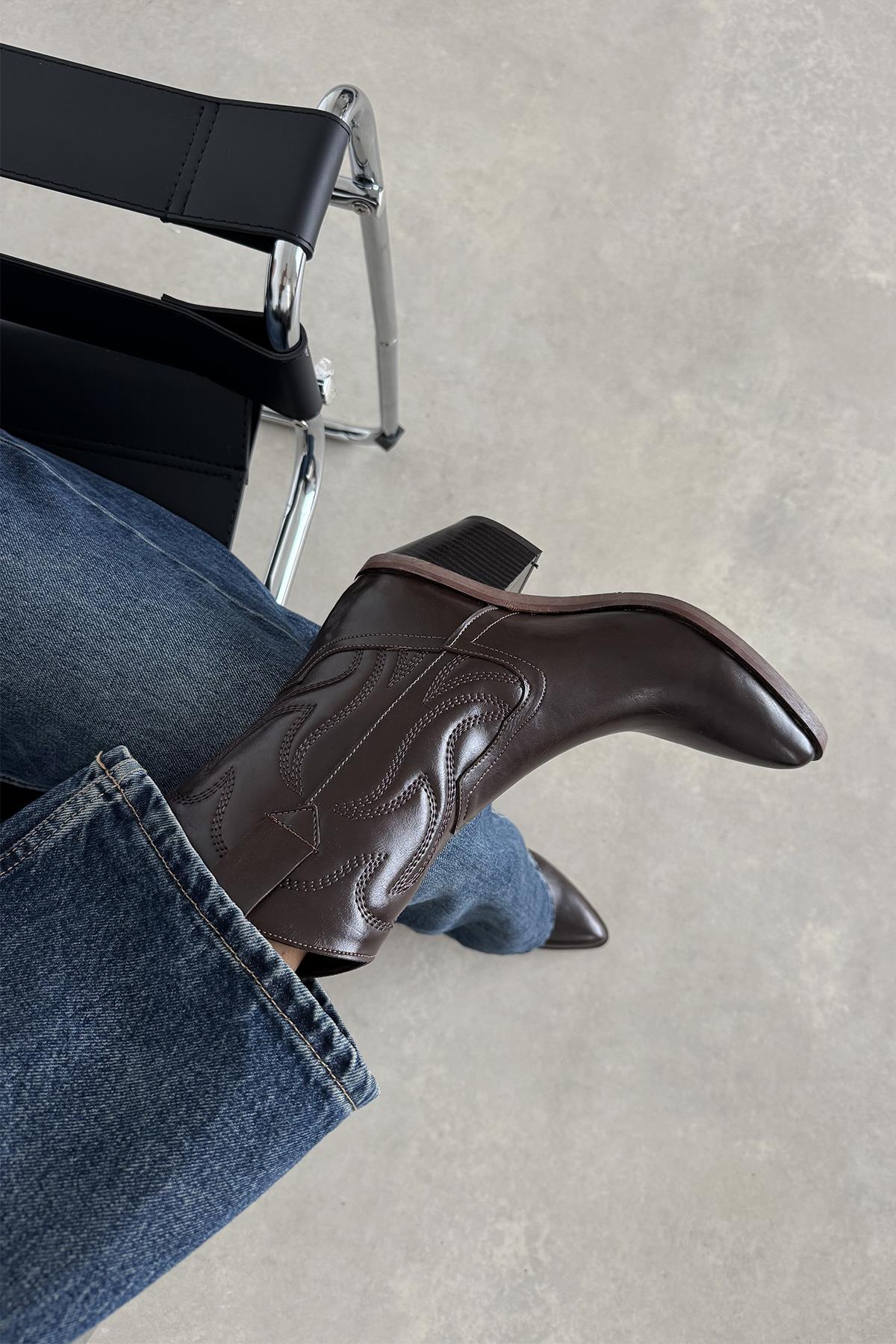 Hadley  Kadın   Deri  Topuklu   Bot Kahve