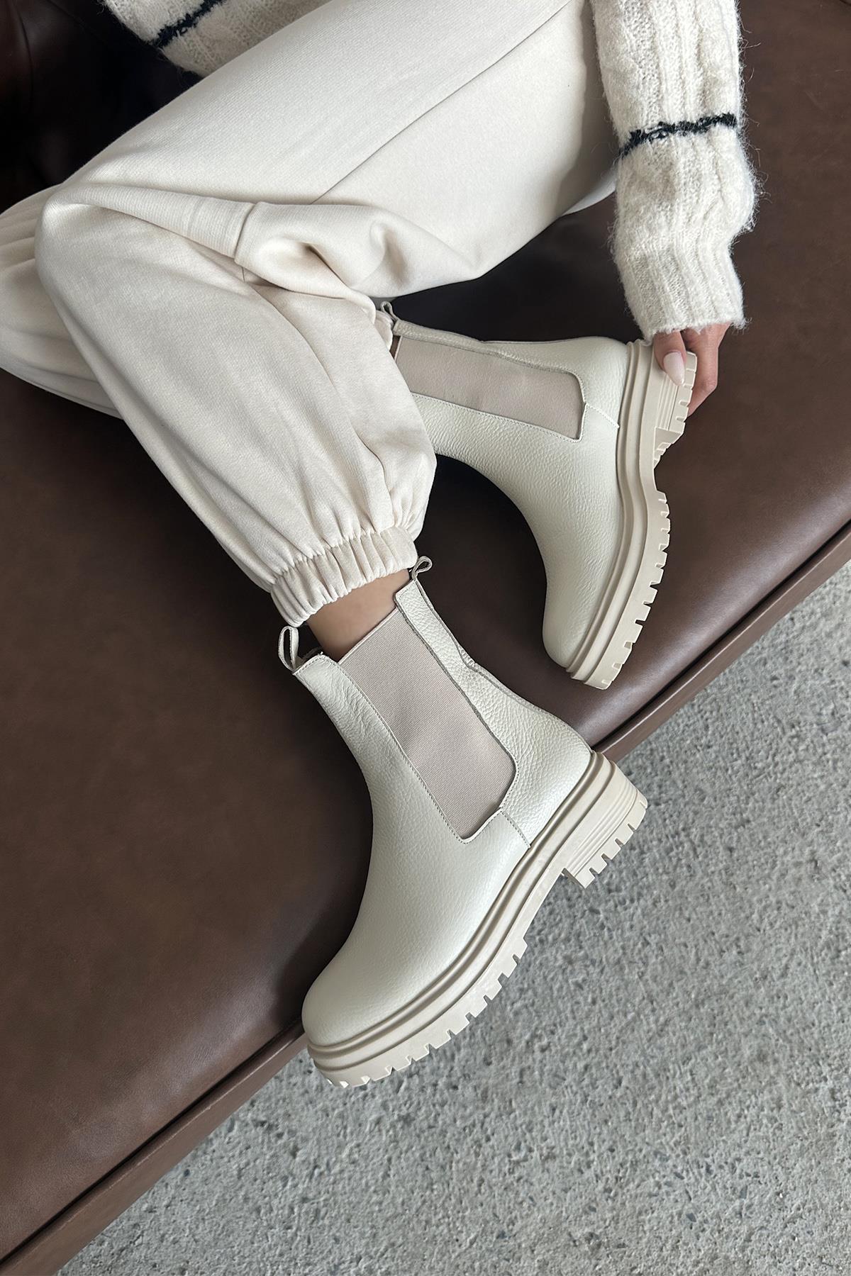 Helen Kadın Lastik Detay  Hakiki  Deri Postal  Bot Bej