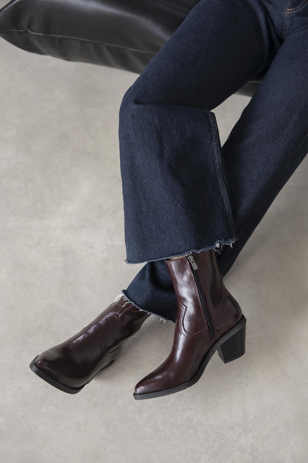 Jose Kadın Kırışık Deri Topuklu Bot Bordo