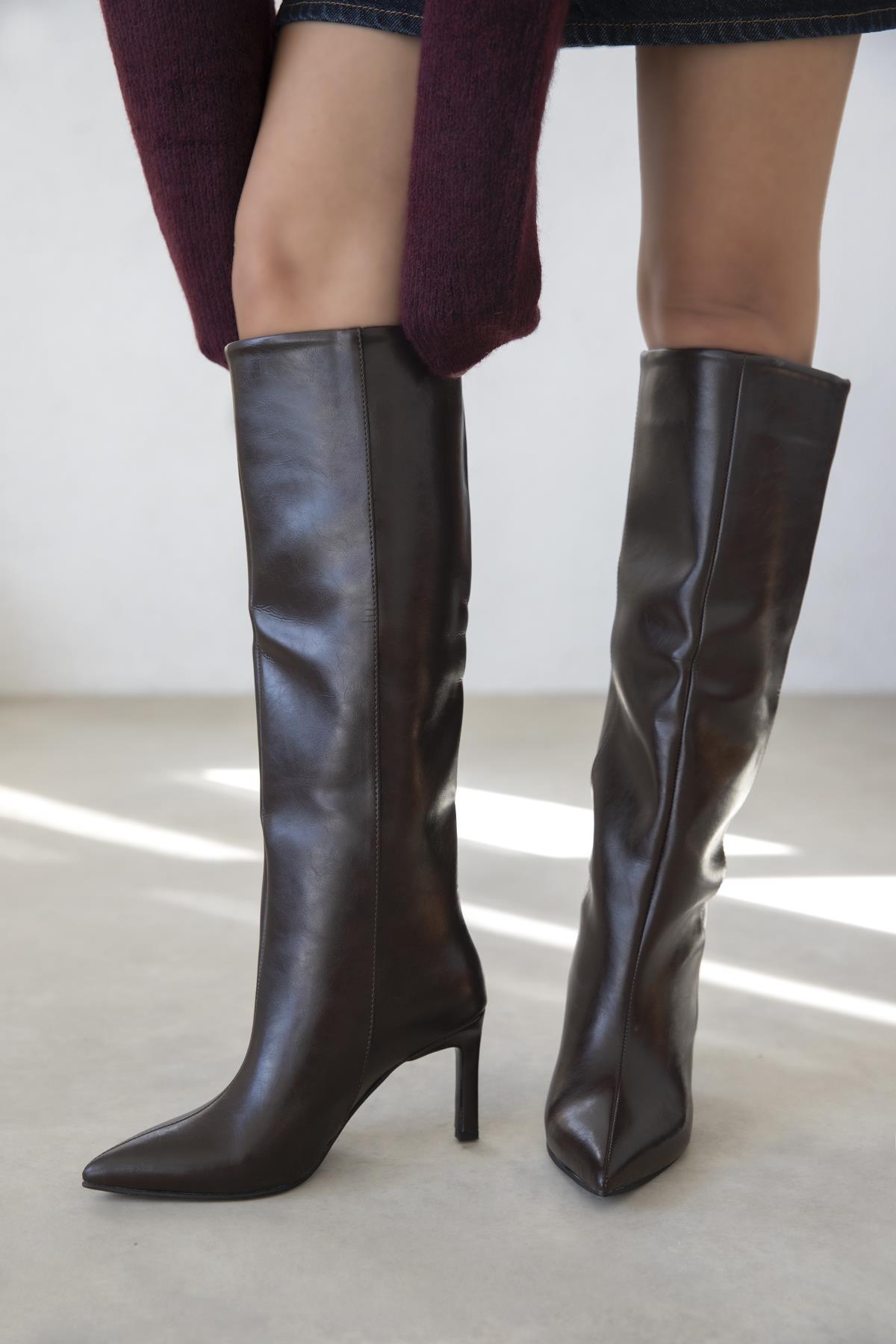 Judd Kadın Kırışık Deri Çizme Kahve