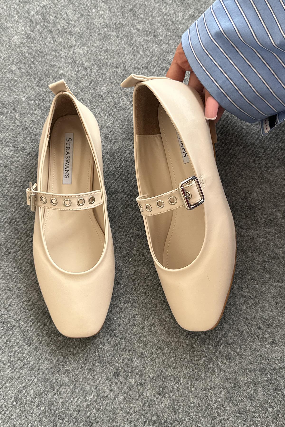 Jules  Kadın  Kemer  Detay  Deri  Babet Bej