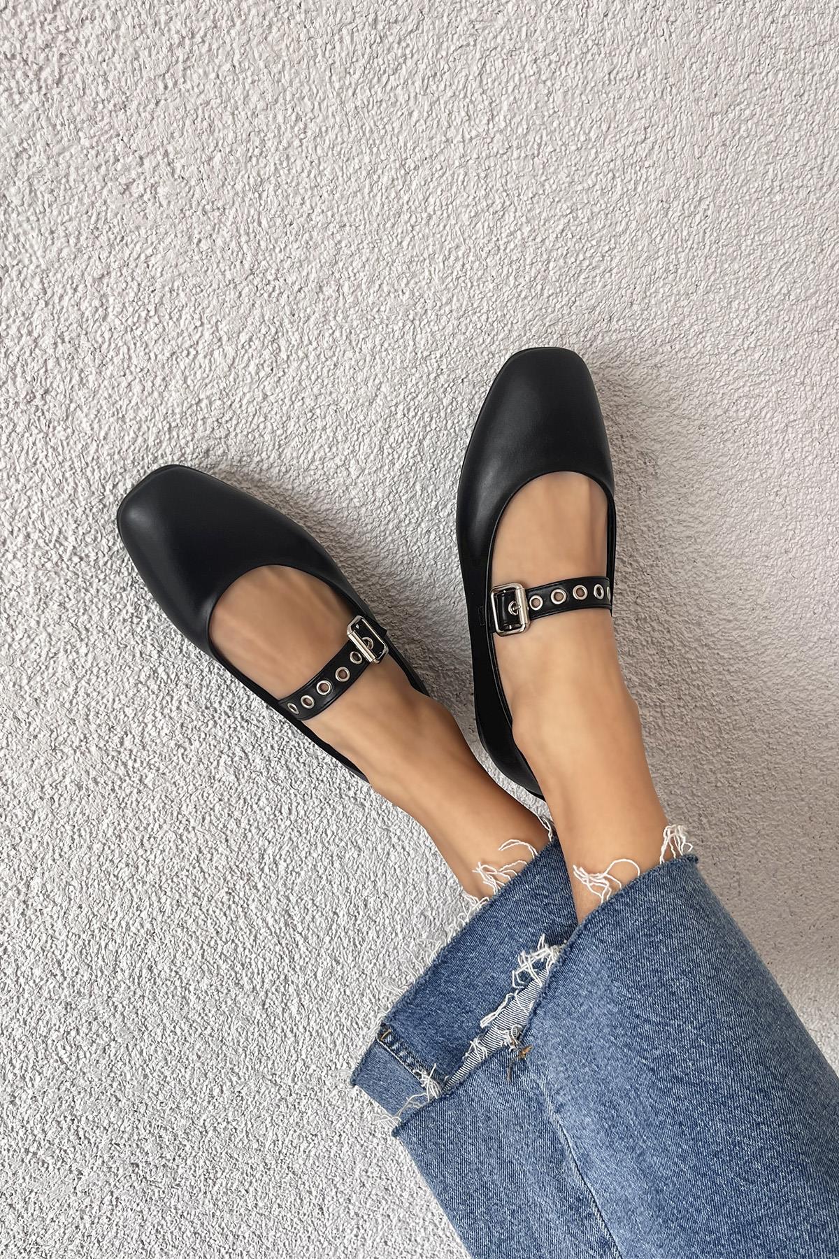 Jules  Kadın  Kemer  Detay  Deri  Babet Siyah