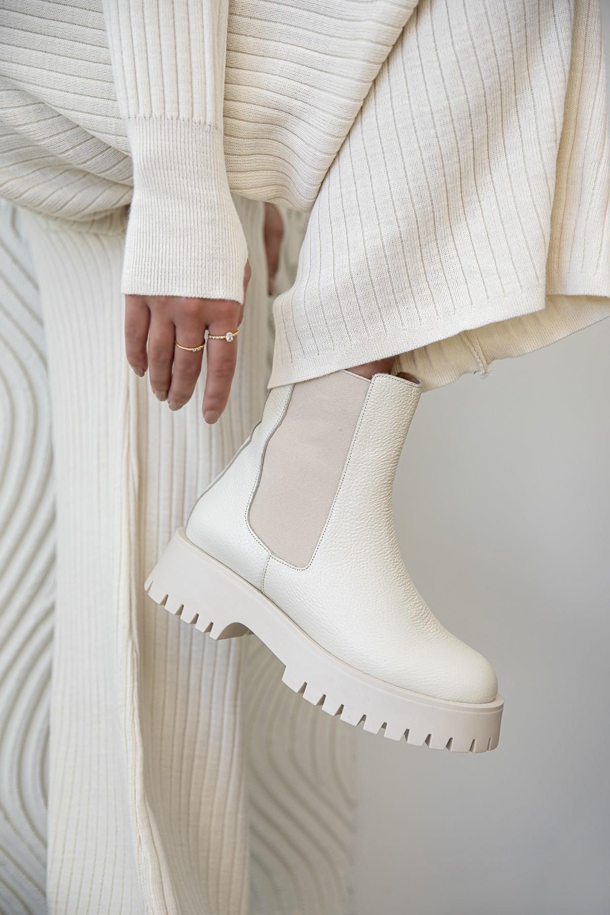 Kante  Kadın Lastik Detay  Hakiki  Deri Postal  Bot Bej