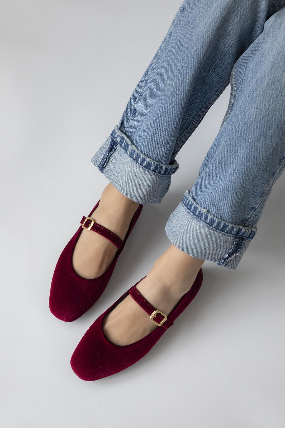 Karmin  Kadın  Kemer  Detay  Kadife  Babet Bordo