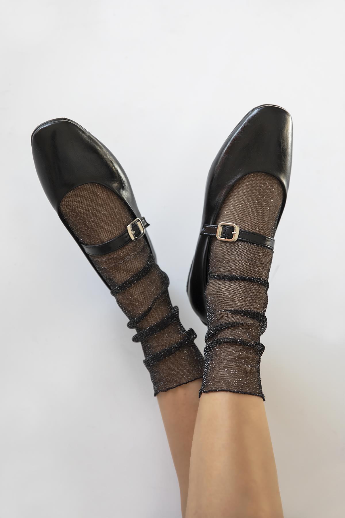 Karmin Kadın Kemer Detay Kırışık Deri Babet Siyah