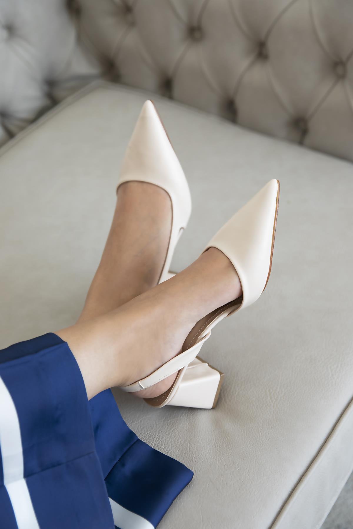 Luan Kadın  Deri Topuklu  Ayakkabı Bej