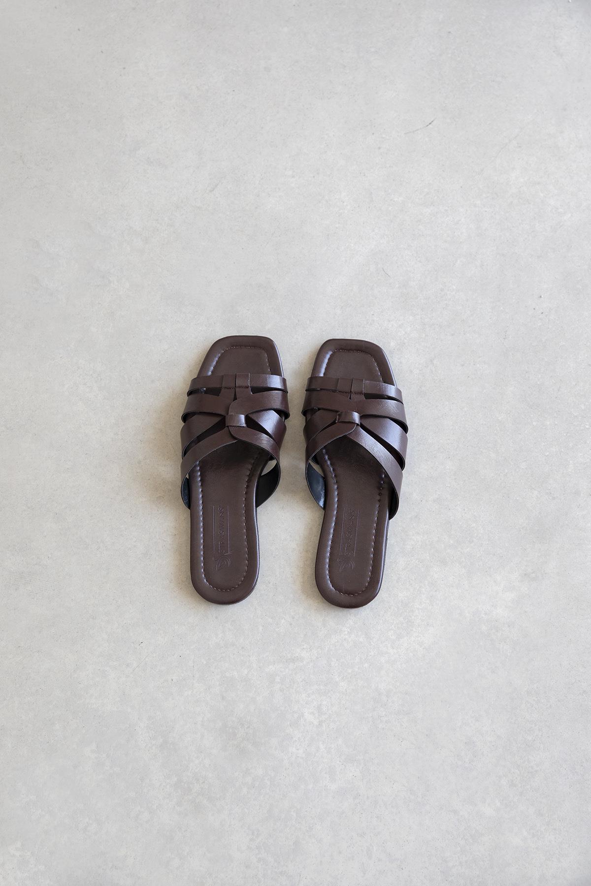 Luz Kadın Günlük Deri Terlik Kahve