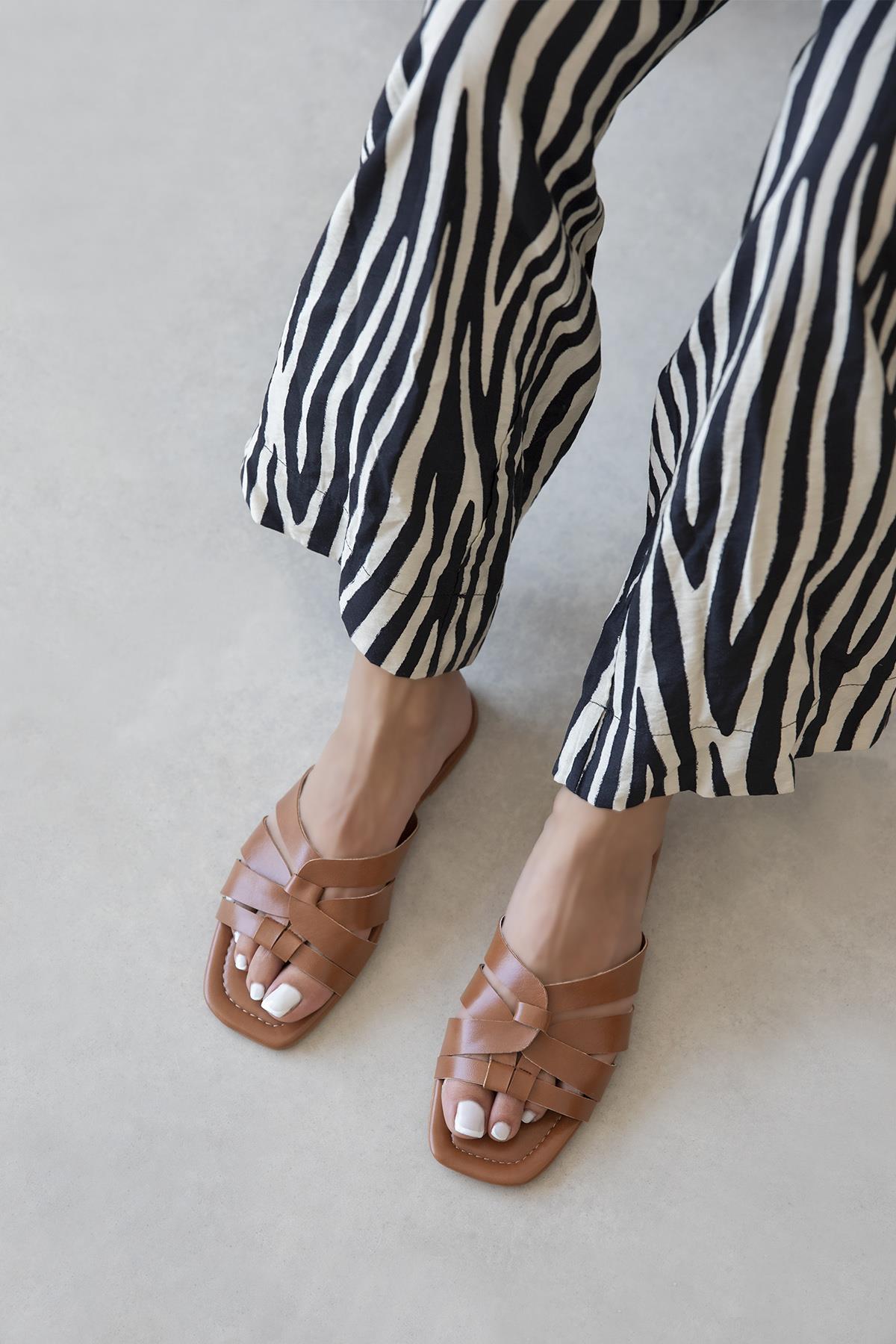 Luz Kadın Günlük Deri Terlik Taba