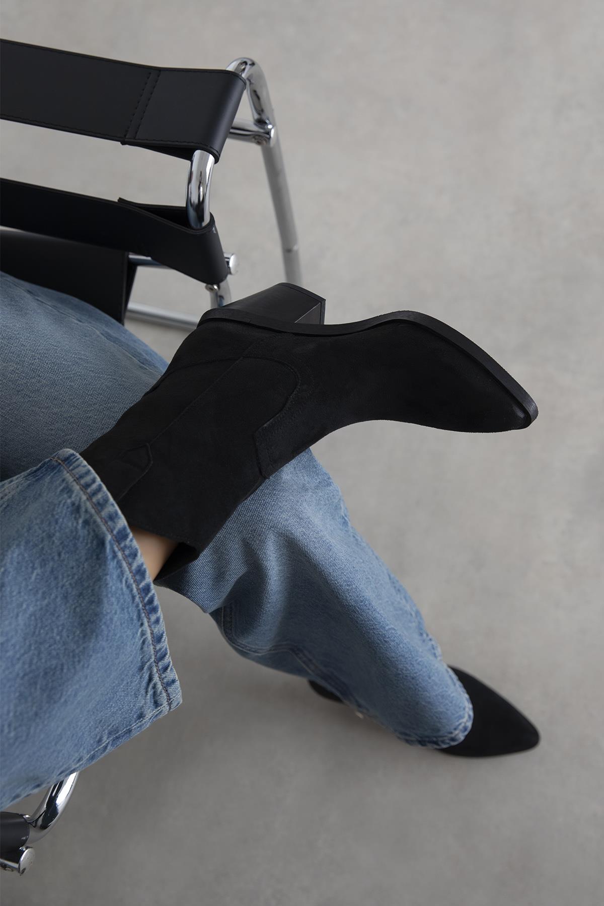 Maven Kadın Süet Topuklu Bot Siyah