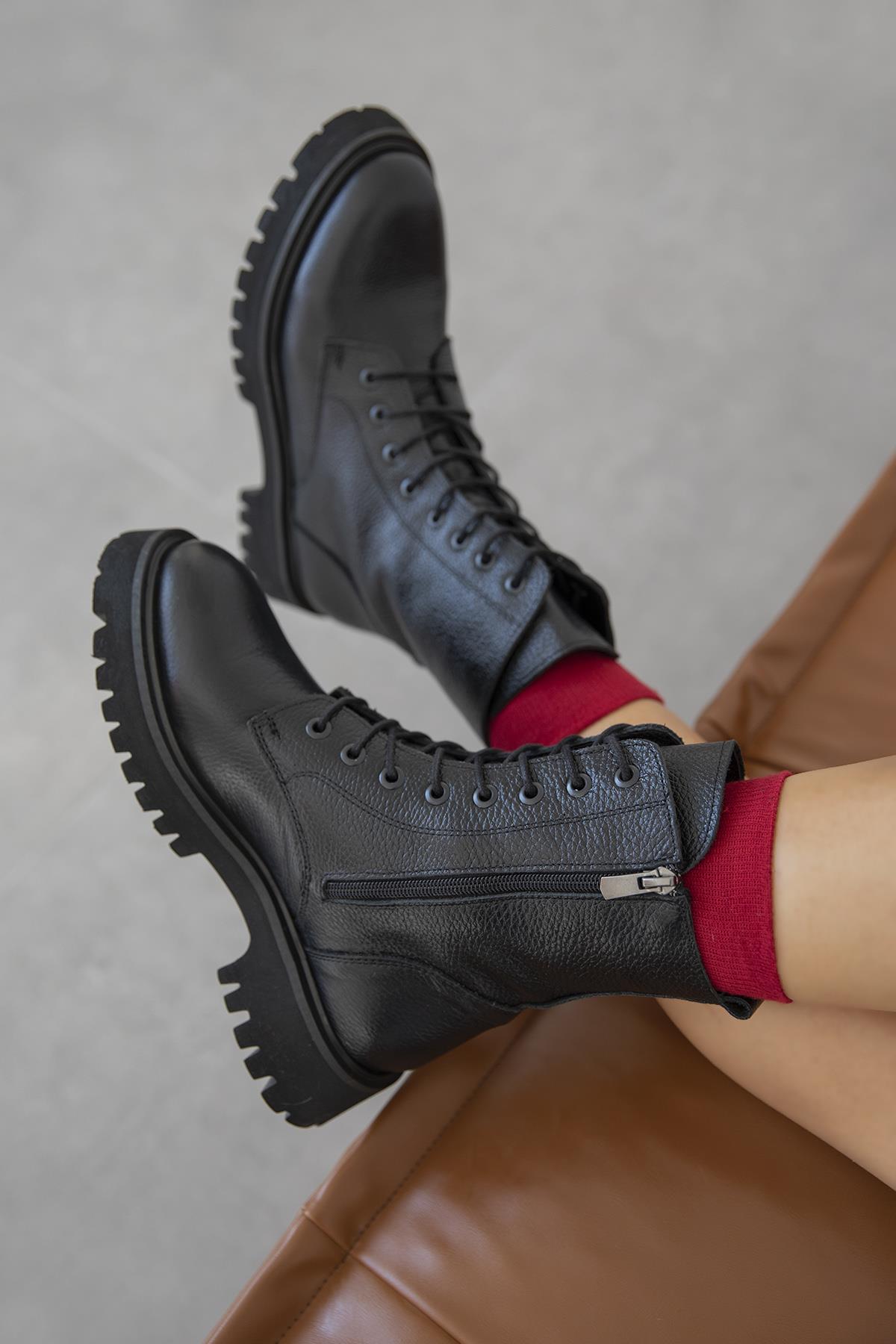 Milo Kadın Hakiki  Deri Postal  Bot Siyah