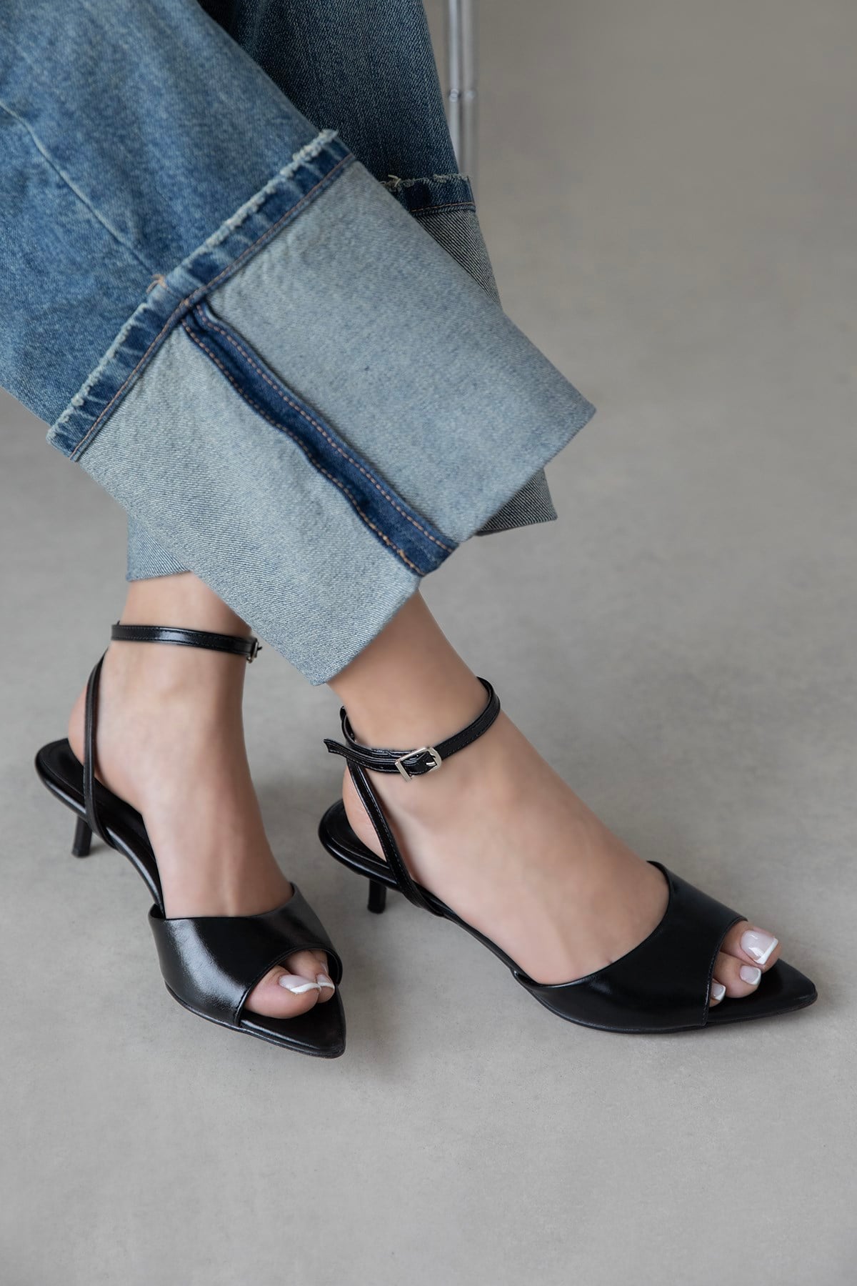 Noah Kadın Topuklu  Kırışık Deri Sandalet Siyah
