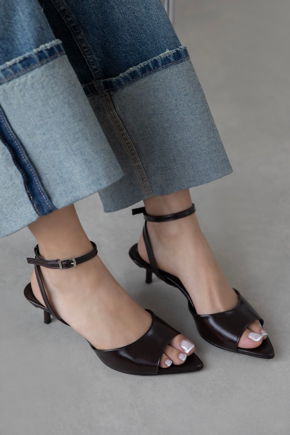 Noah Kadın Topuklu  Kırışık Deri Sandalet Kahve