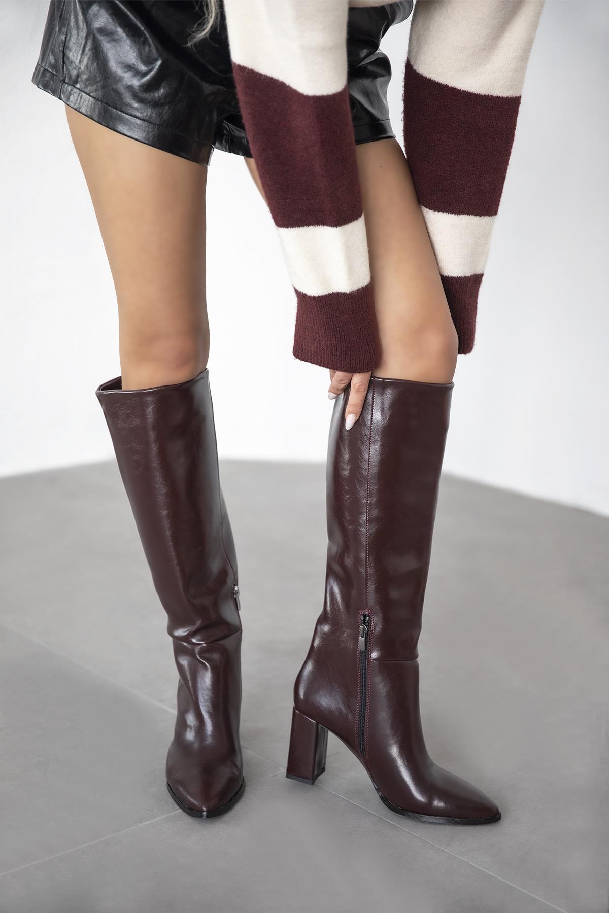 Sawyer Kadın Sivri Burun Kırışık Deri Çizme Bordo