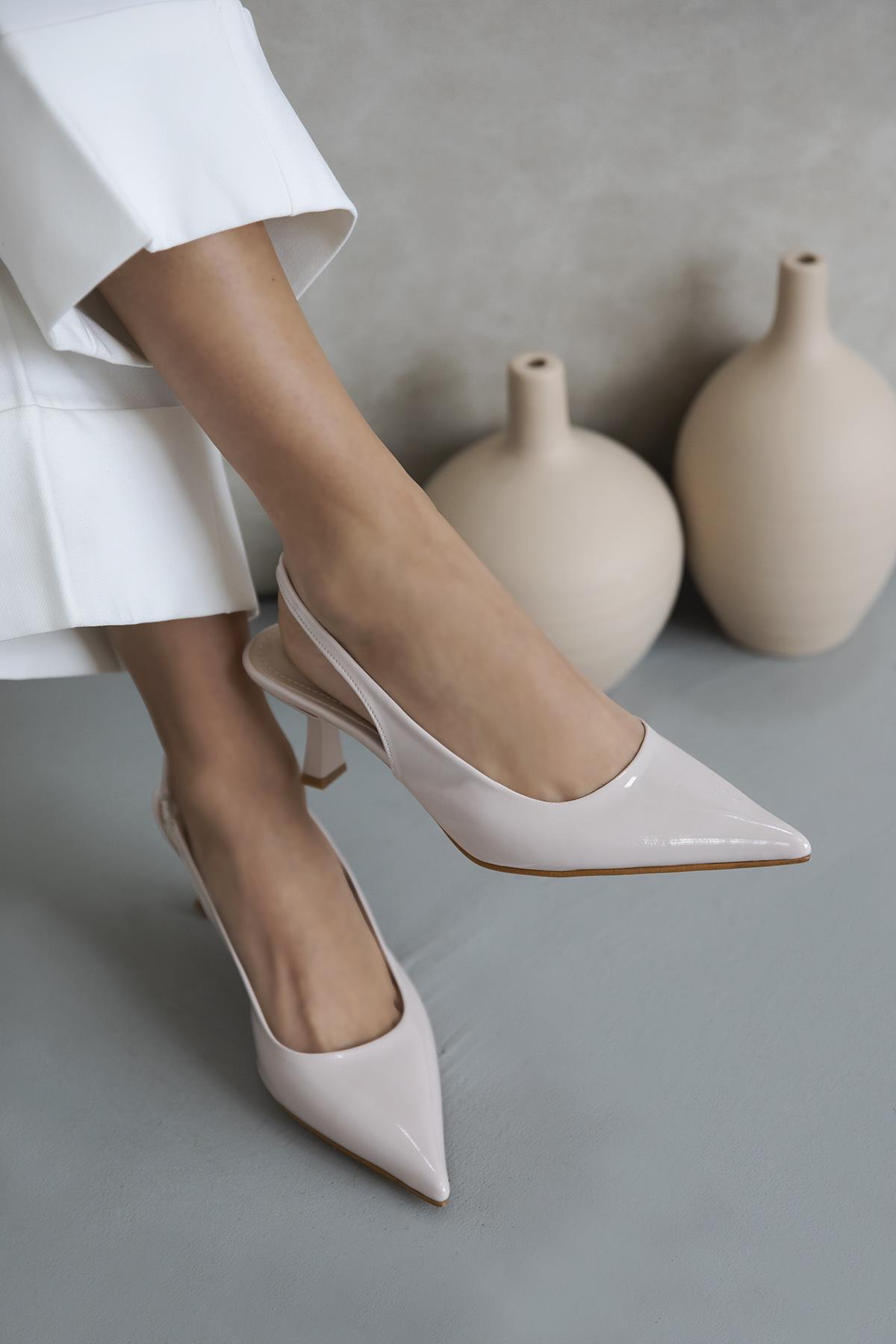 Silver  Kadın Topuklu  Rugan  Ayakkabı Bej