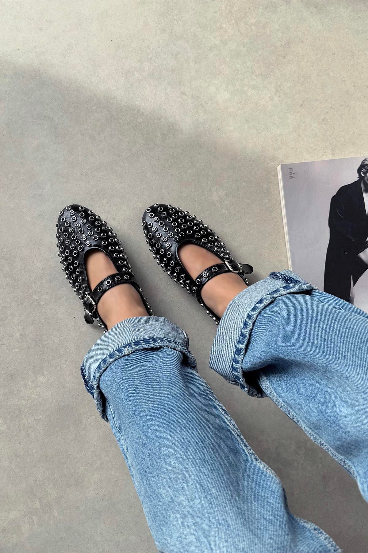 Sofia Kadın Drop Detay Kıışık Deri Babet Siyah