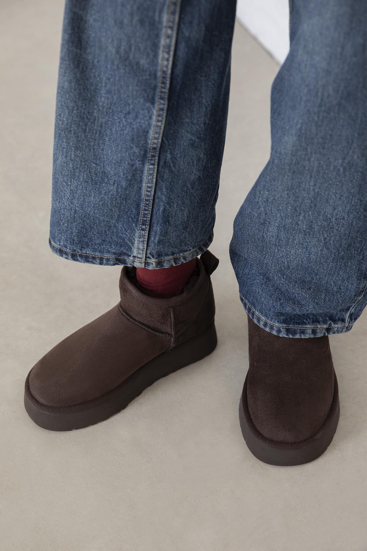 Tommo Kadın  İçi Tüylü Kalın Taban  Süet Yarım  Bot Kahve