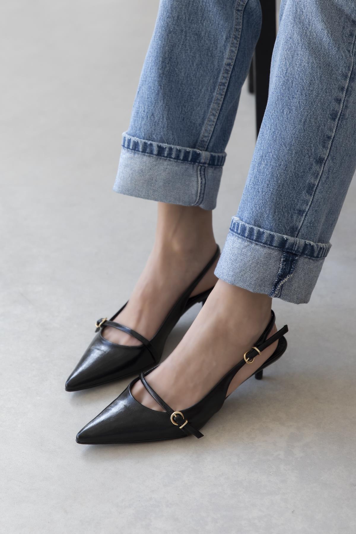 Valeria Kadın Topuklu Kırışık Deri Ayakkabı Siyah