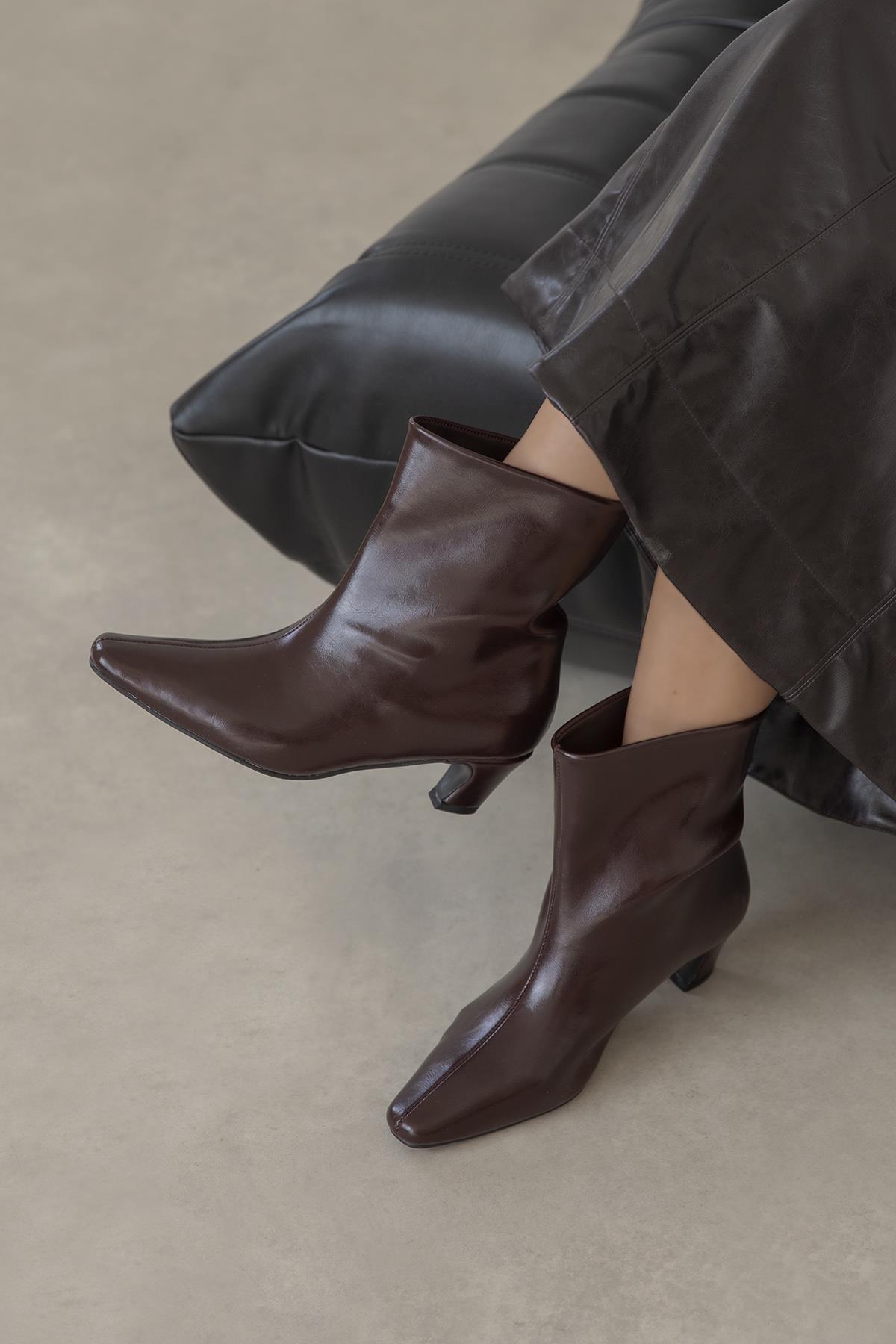 Viva Kadın Kırışık Deri Bot Bordo