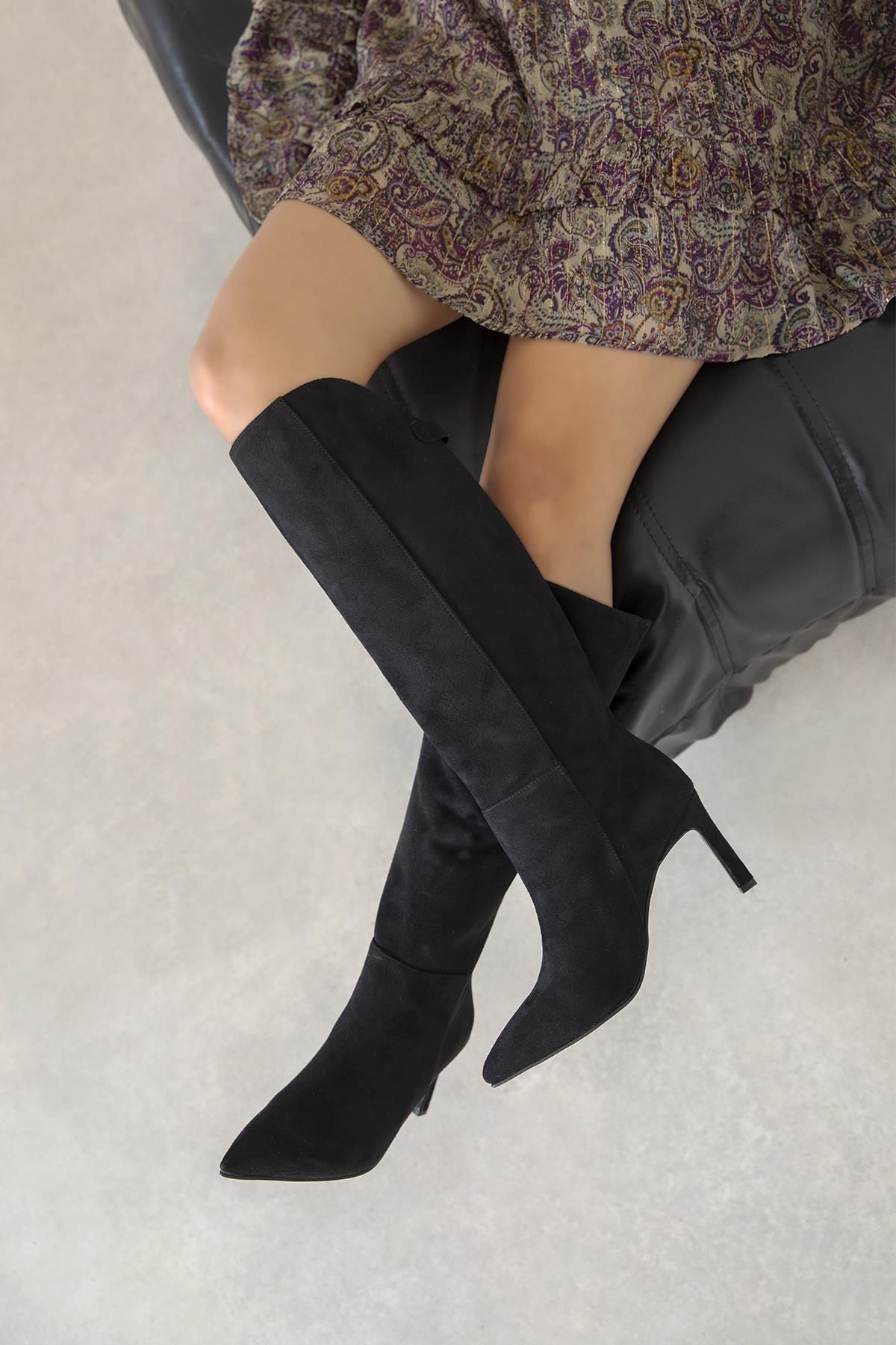Wati Kadın Aksesuar Detay Süet Çizme Siyah