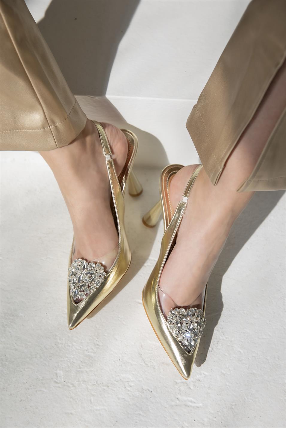 Hill  Kadın Taş Toka  Detay Topuklu Deri  Ayakkabı Altın