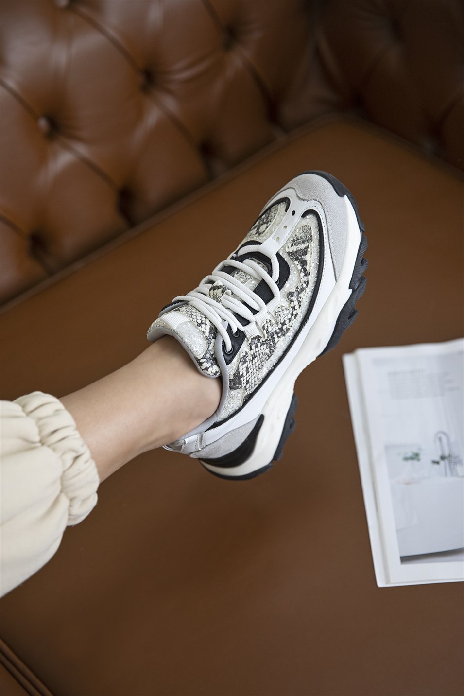 Mitra Kadın  Yılan Detay Deri Spor Ayakkabı Beyaz
