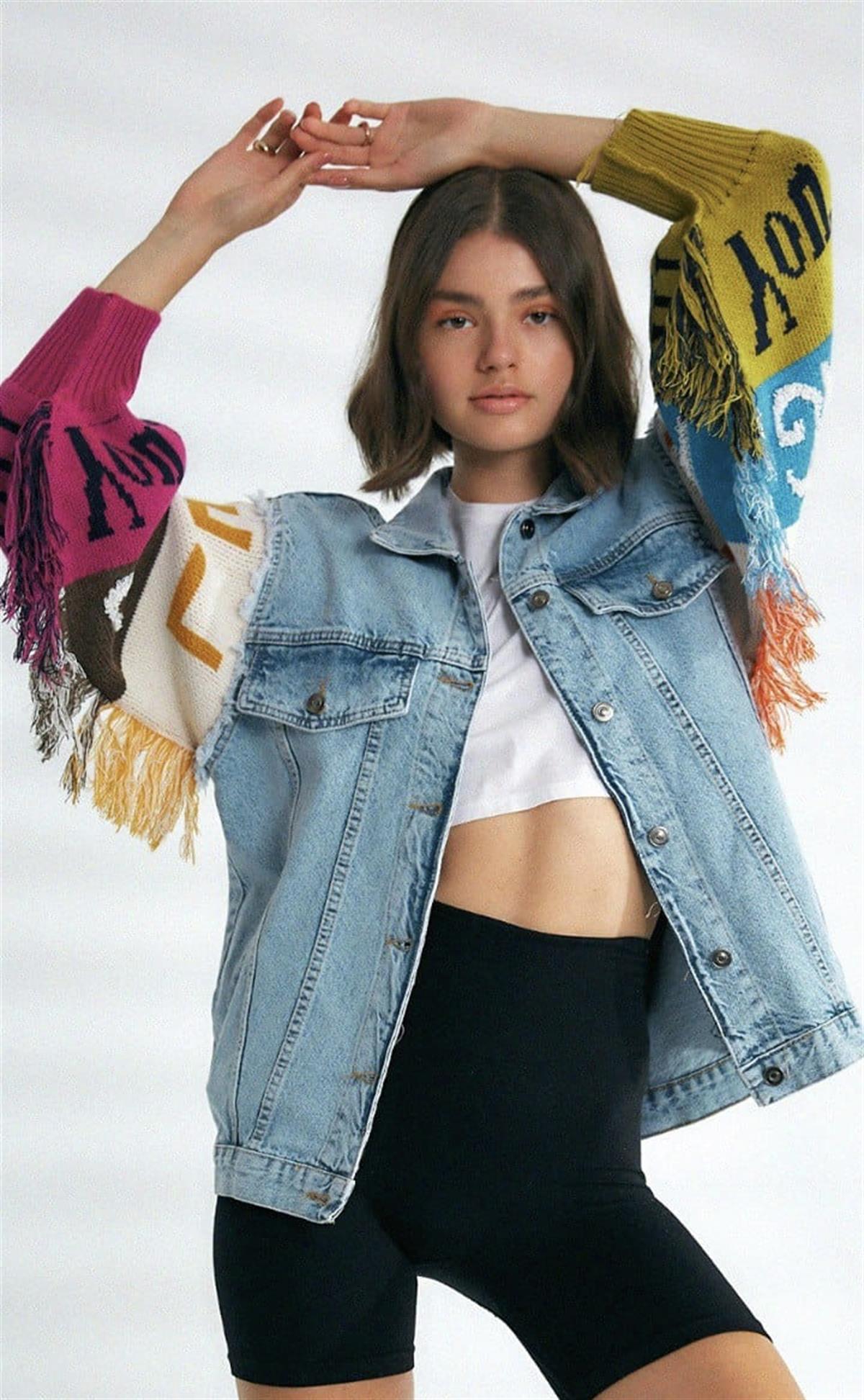 KADIN KOLLARI RENKLİ TRİKO KOT CEKETModa AkımıCeket