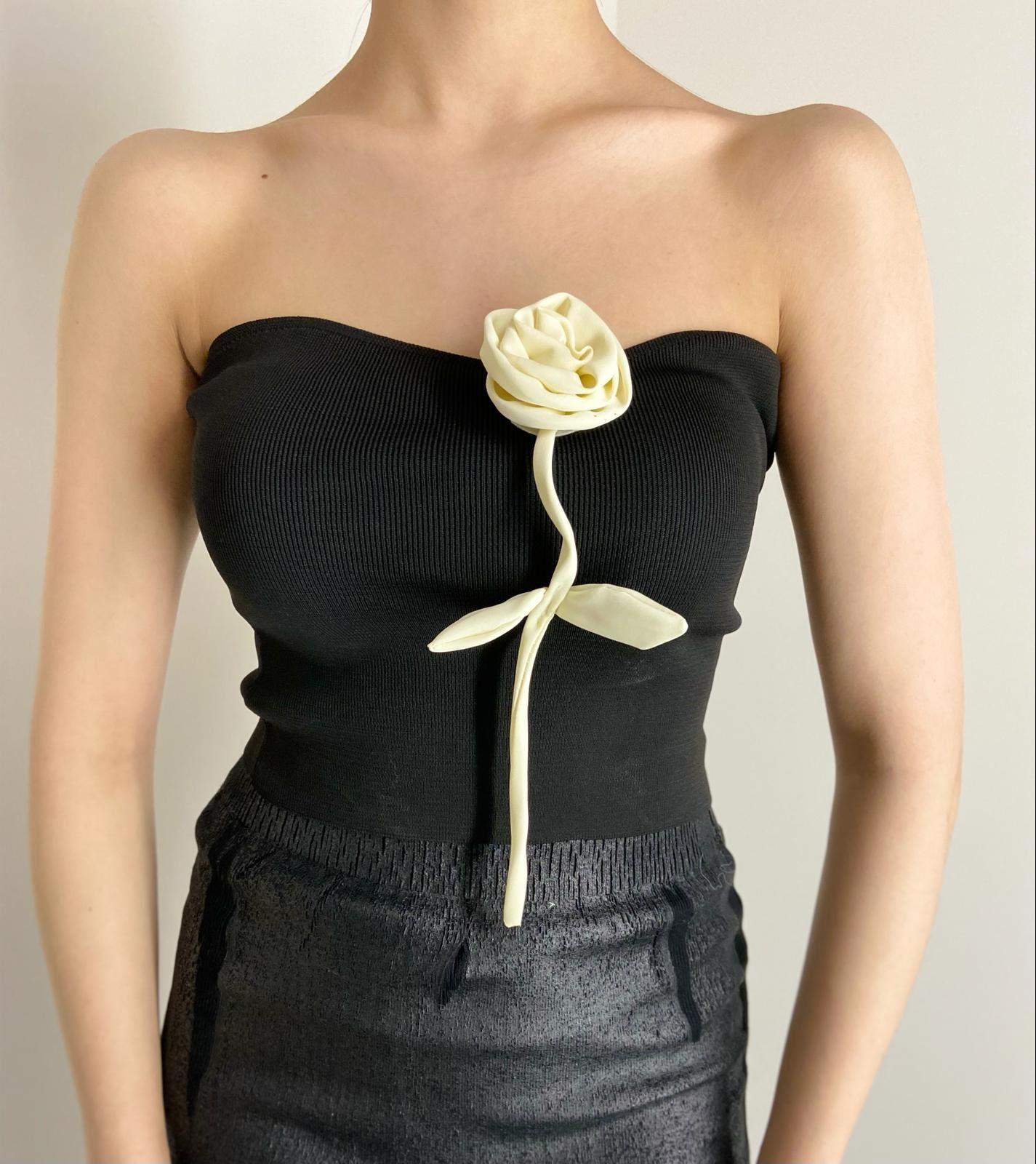 KADIN TASARIM TRİKO BÜSTİYER Moda AkımıCrop